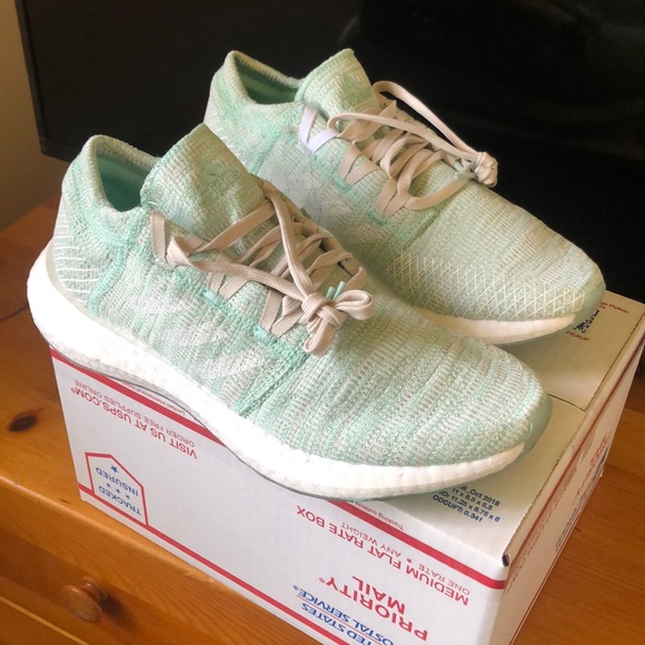 adidas pure boost go w